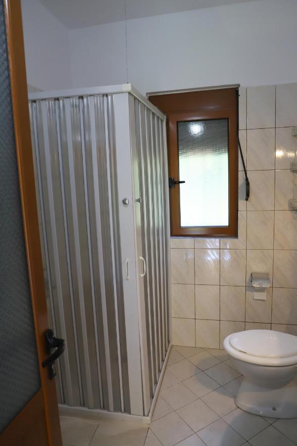 Guest House Bumbli Berat Kültér fotó