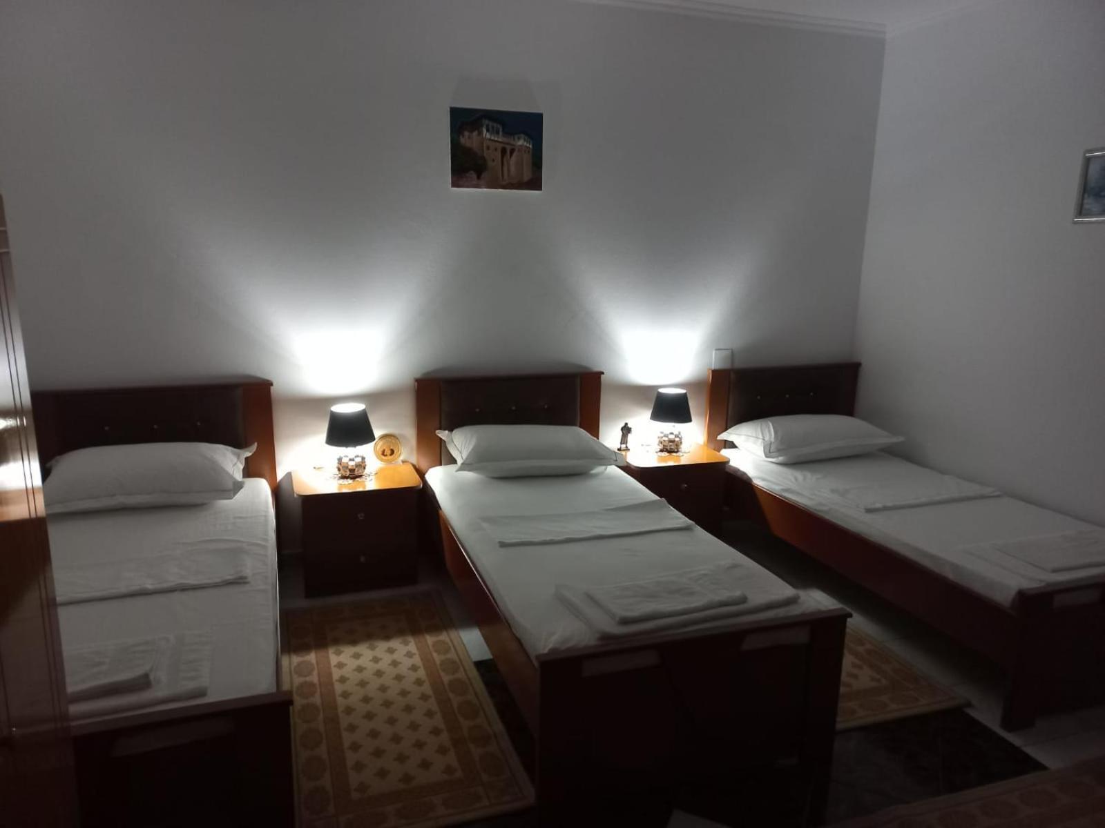 Guest House Bumbli Berat Szoba fotó