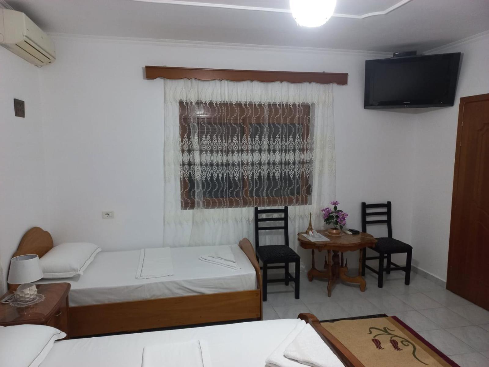 Guest House Bumbli Berat Szoba fotó