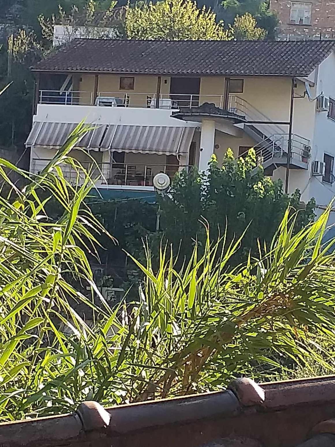 Guest House Bumbli Berat Kültér fotó